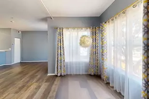 10764 70th Ave, Seminole, FL 33772 - Photo 14