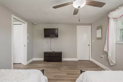 8906 Catalina Drive, Port Richey, FL 34668 - Photo 18