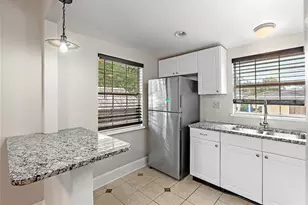 130 17th Ave N, Saint Petersburg, FL 33704 - Photo 16