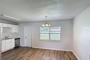 412 13th St NE, Ruskin, FL 33570 - Photo 12