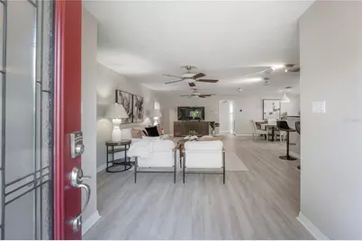 4606 W Oakellar Avenue, Tampa, FL 33611 - Photo 2