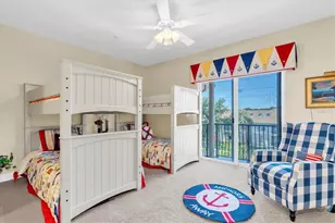 300 Capri Blvd, Treasure Island, FL 33706 - Photo 28