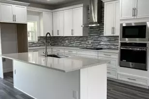 32835 Forest Ave, Leesburg, FL 34788 - Photo 2