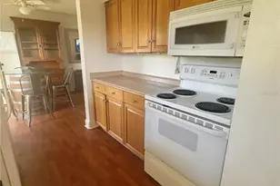 3673 Searobin Dr SE, Saint Petersburg, FL 33705 - Photo 4