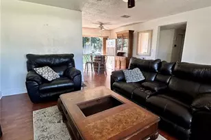 3673 Searobin Dr SE, Saint Petersburg, FL 33705 - Photo 10