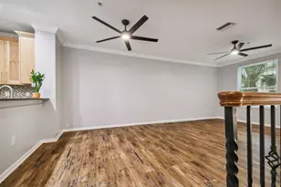 3183 Bayshore Oaks Dr, Tampa, FL 33611 - Photo 10