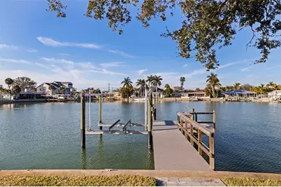 1514 Sea Gull Drive S, Saint Petersburg, FL 33707 - Photo 32