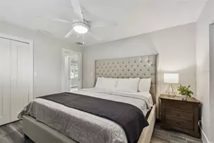 1514 Sea Gull Dr S, Saint Petersburg, FL 33707 - Photo 16