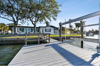 1514 Sea Gull Drive S, Saint Petersburg, FL 33707 - Photo 30
