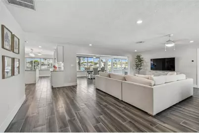 1514 Sea Gull Drive S, Saint Petersburg, FL 33707 - Photo 6