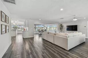 1514 Sea Gull Dr S, Saint Petersburg, FL 33707 - Photo 6