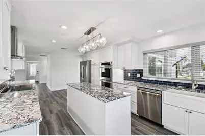 1514 Sea Gull Drive S, Saint Petersburg, FL 33707 - Photo 10