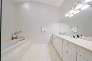 2403 W Palm Dr, Tampa, FL 33629 - Photo 24