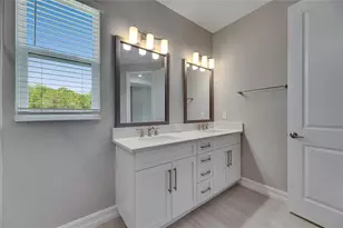 4899 Isola Ct, Wesley Chapel, FL 33543 - Photo 68