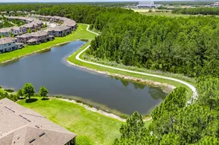 4899 Isola Ct, Wesley Chapel, FL 33543 - Photo 4