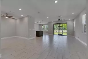 4899 Isola Ct, Wesley Chapel, FL 33543 - Photo 22