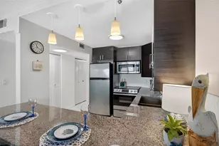 1270 Gulf Blvd, Clearwater Beach, FL 33767 - Photo 18