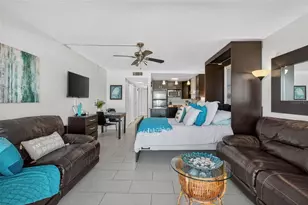 1270 Gulf Blvd, Clearwater Beach, FL 33767 - Photo 8