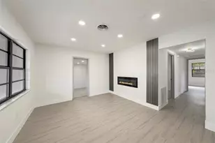 2520 W Knollwood St, Tampa, FL 33614 - Photo 2