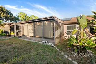 10006 87th St, Seminole, FL 33777 - Photo 26