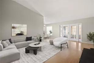 10006 87th St, Seminole, FL 33777 - Photo 4