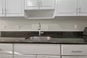 10006 87th St, Seminole, FL 33777 - Photo 12