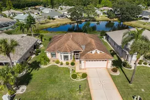 1619 Brookton Green Dr, Sun City Center, FL 33573 - Photo 2