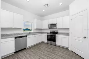 3707 Bergamot St, Lake Alfred, FL 33850 - Photo 2