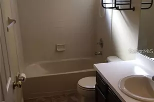 4210 Harbor Lake Dr, Lutz, FL 33558 - Photo 10