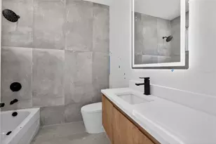 204 E Adalee St, Tampa, FL 33603 - Photo 14