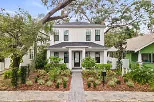 319 12th Ave NE, Saint Petersburg, FL 33701 - Photo 2