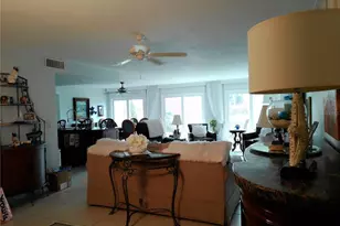 225 Country Club Dr, Largo, FL 33771 - Photo 14