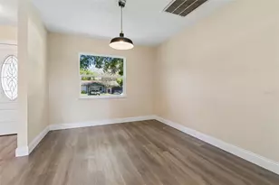 4028 Truman Dr, Seffner, FL 33584 - Photo 10