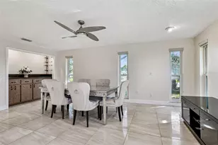 10073 S Yacht Club Dr, Treasure Island, FL 33706 - Photo 14