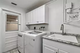 10073 S Yacht Club Dr, Treasure Island, FL 33706 - Photo 42