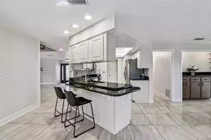10073 S Yacht Club Dr, Treasure Island, FL 33706 - Photo 10