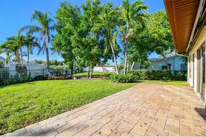 10073 S Yacht Club Drive, Treasure Island, FL 33706 - Photo 46