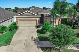 2408 Nighthawk Landing Ct, Ruskin, FL 33570 - Photo 2