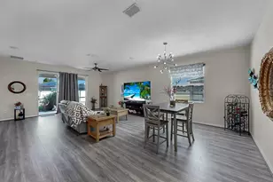 2408 Nighthawk Landing Ct, Ruskin, FL 33570 - Photo 4