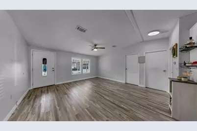 8304 Fantasia Park Way, Riverview, FL 33578 - Photo 10