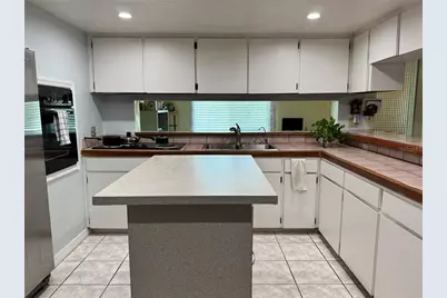 5210 Jersey Avenue S, Gulfport, FL 33707 - Photo 4