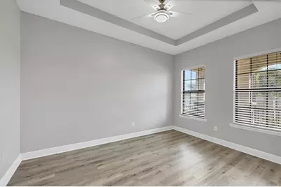 6104 Champions Row Street, Bradenton, FL 34210 - Photo 10