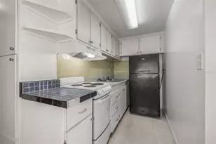 9610 N 12th St, Tampa, FL 33612 - Photo 10