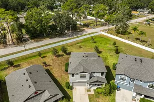 130 Azul Dr, Seffner, FL 33584 - Photo 2