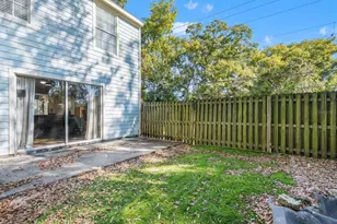 1722 Mill Run Cir, Tampa, FL 33613 - Photo 26