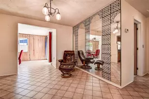 8601 139th St, Seminole, FL 33776 - Photo 26