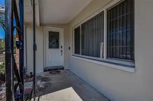 8601 139th St, Seminole, FL 33776 - Photo 14