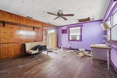 2733 34th Avenue N, Saint Petersburg, FL 33713 - Photo 2