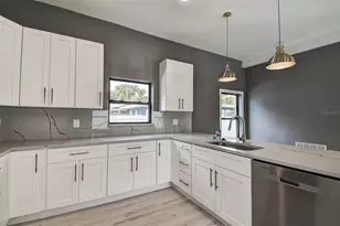 5200 7th Ave N, Saint Petersburg, FL 33710 - Photo 18