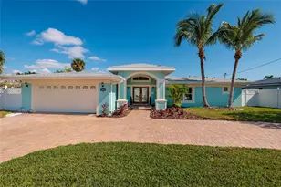 1440 Sea Gull Dr S, Saint Petersburg, FL 33707 - Photo 2